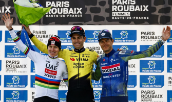 Wout van Aert vyhrál závod Paříž-Roubaix